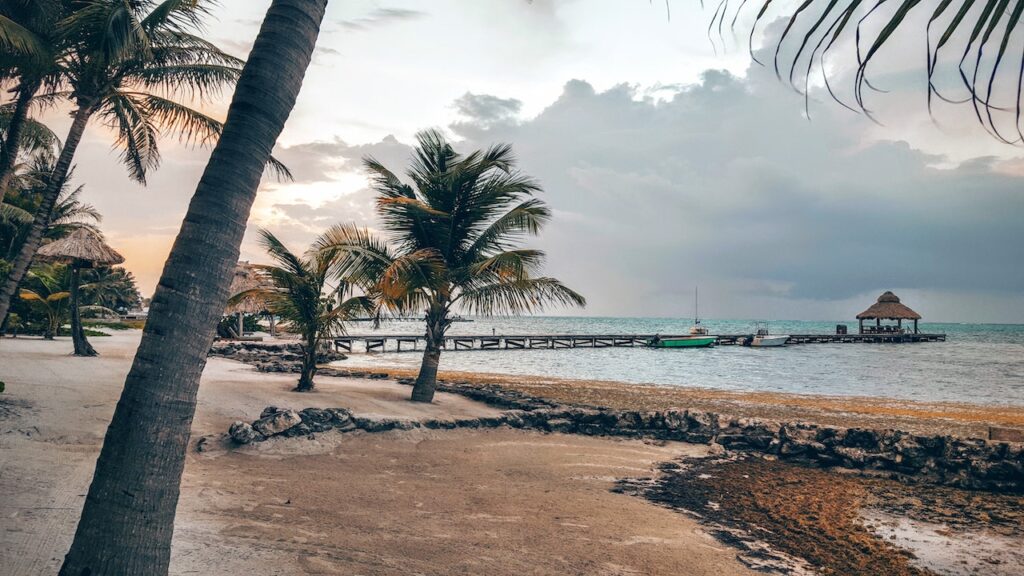 The Qualified Retirement Program in Belize: Your Guide to Retire in Paradise